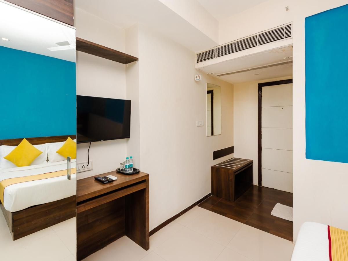 Hotel Aura - Near Malad Link Road Горай Экстерьер фото