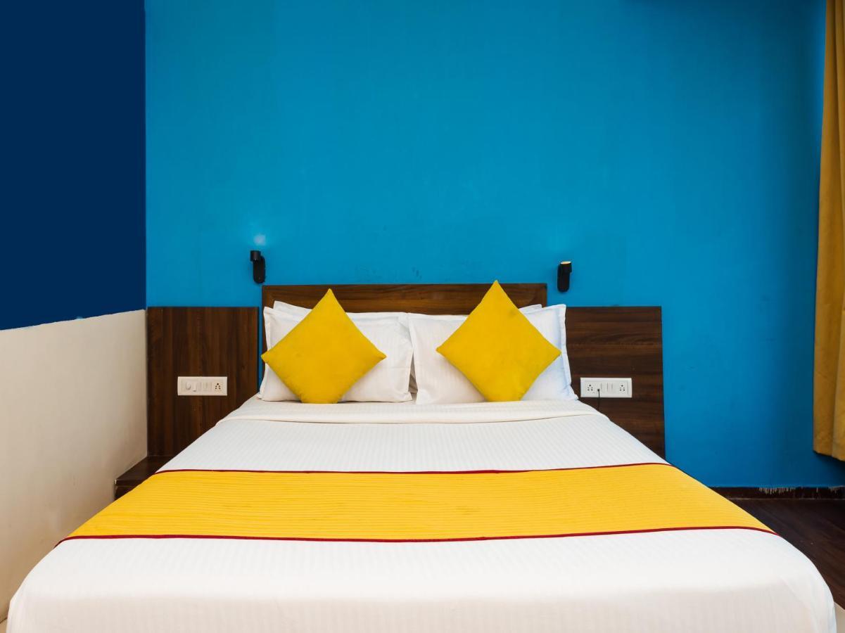 Hotel Aura - Near Malad Link Road Горай Экстерьер фото