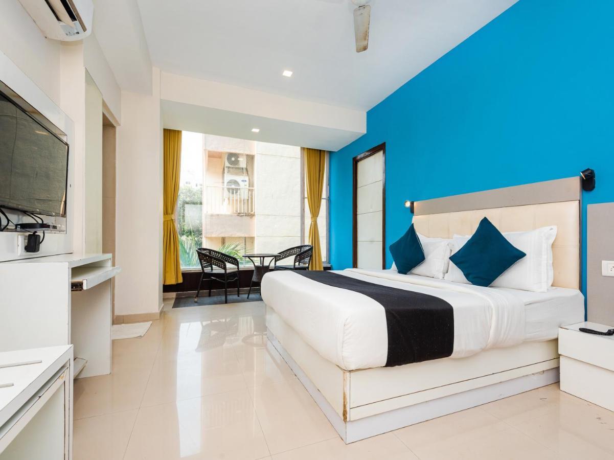 Hotel Aura - Near Malad Link Road Горай Экстерьер фото